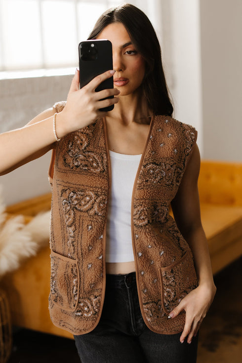 Sherpa Fleece Paisley Print Pocketed Western Vest