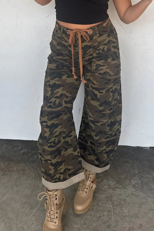 Retro Western Camouflage Print Grommet Tie Waist Loose Jeans
