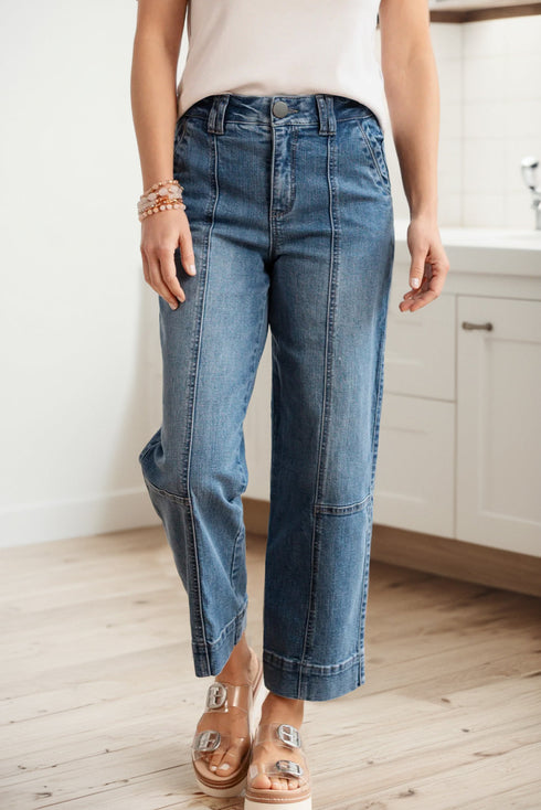 Exposed Stitching Straight Leg Stretch Denim Jeans