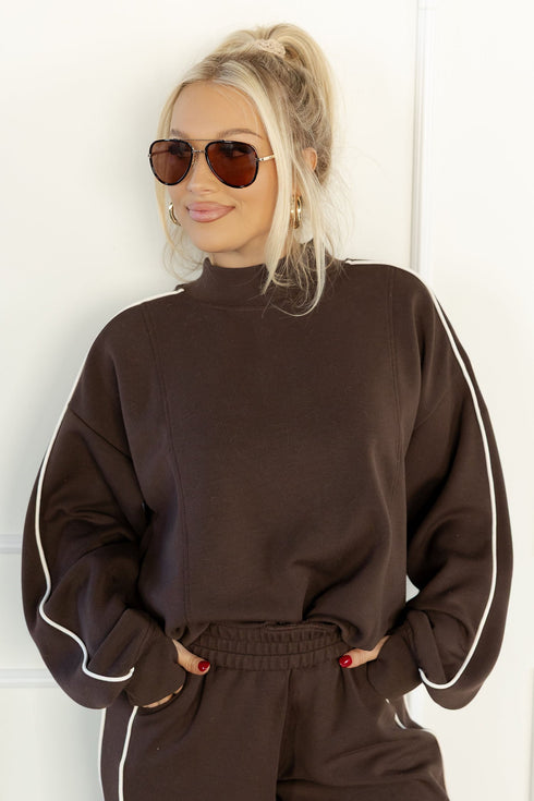 Piping Trim Mock Neck Relaxed Pullover Pant Set