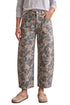 Camouflage Pattern Shift Silhouette Ankle Length Jeans