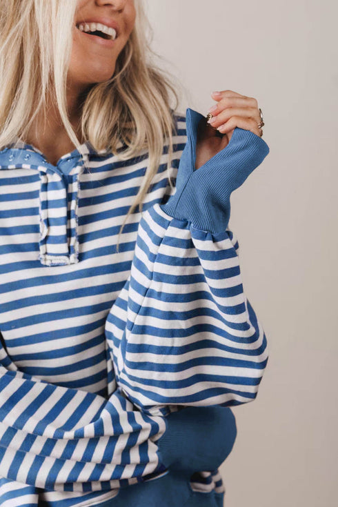 Striped Trim Raw Seam Split Hem Loose Pullover Sweatshirt