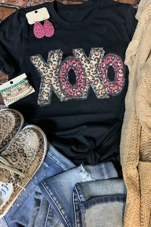 Animal Pattern XOXO Graphic Short Sleeve Tee