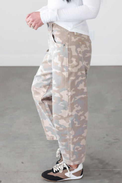 Camouflage Pattern Pocket Rivet Ankle Length Harem Fit Jeans
