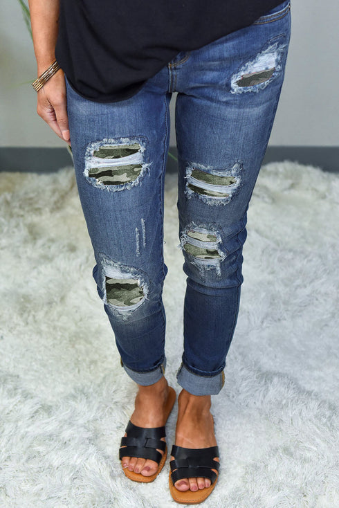 Camouflage Pattern Patch Destroyed Stretch Skinny Jeans