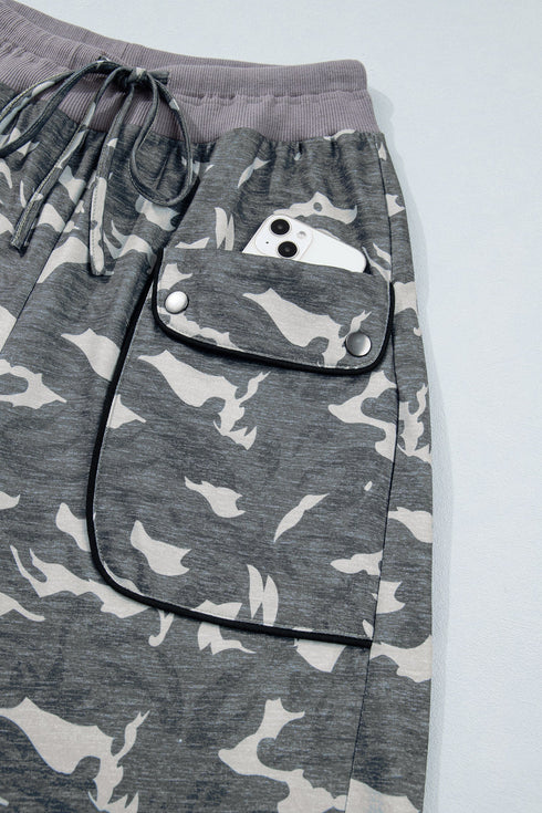 Camouflage Print Drawstring Waist Cargo Barrel Pants