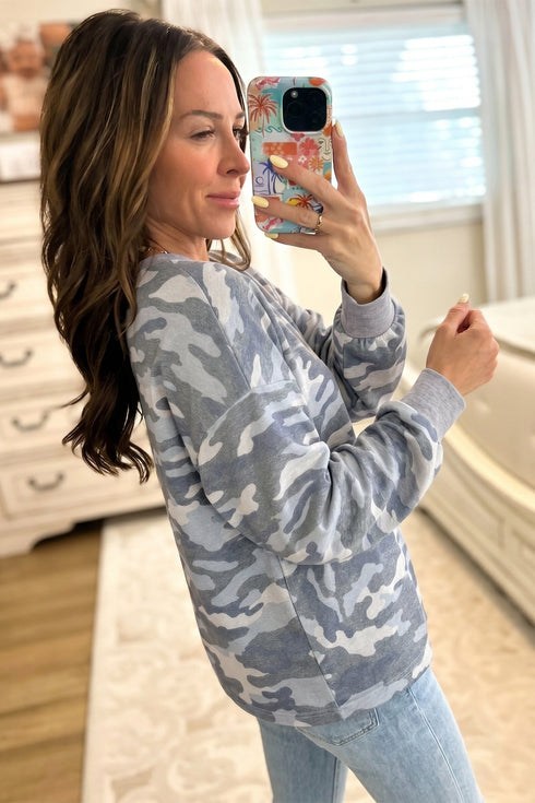 Camouflage Print Round Neck Shift Pullover Long Sleeve Top