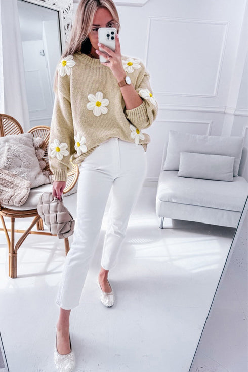 Chunky Knit Three Dimensional Floral Applique Balloon Sleeve Sweater
