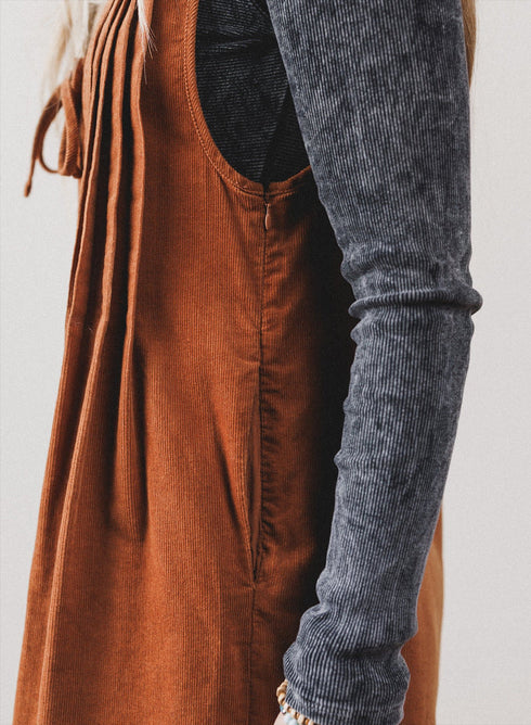 Cinnamon Solid Tie V Neck Sleeveless Corduroy Romper