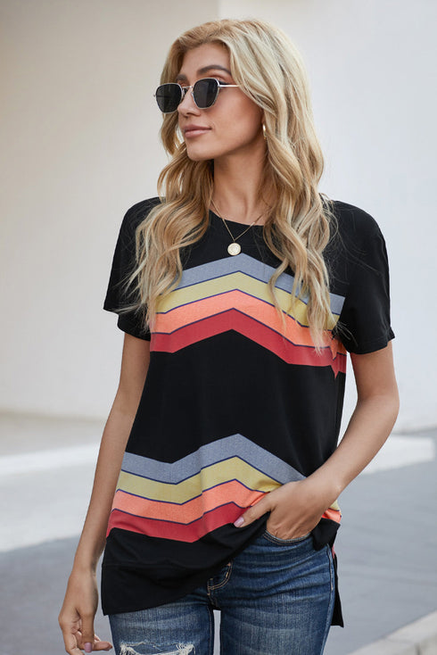 Colorful Wavy Stripes Print Short Sleeve Tee
