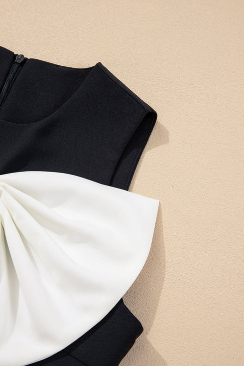Contrast Bowknot Applique Crew Neck Sleeveless Mini Dress