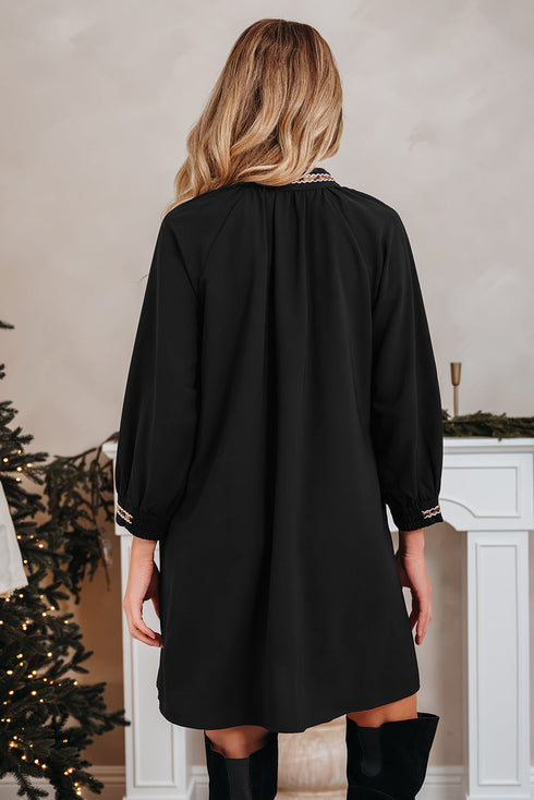 Contrast Trim V Neck Bracelet Sleeve Shift Mini Dress