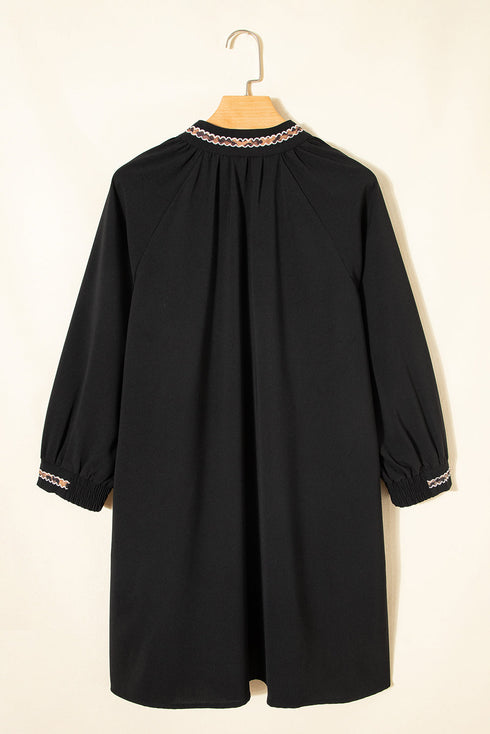 Contrast Trim V Neck Bracelet Sleeve Shift Mini Dress