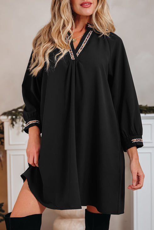 Contrast Trim V Neck Bracelet Sleeve Shift Mini Dress