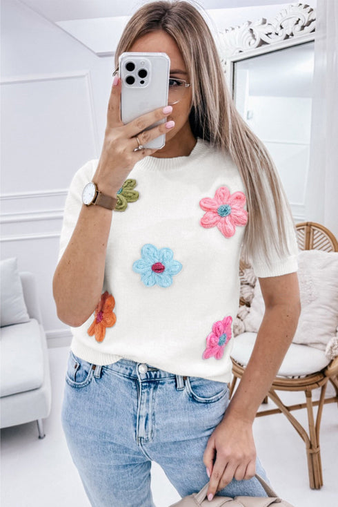 Cream Cute Flower Applique Short Sleeve Sweater