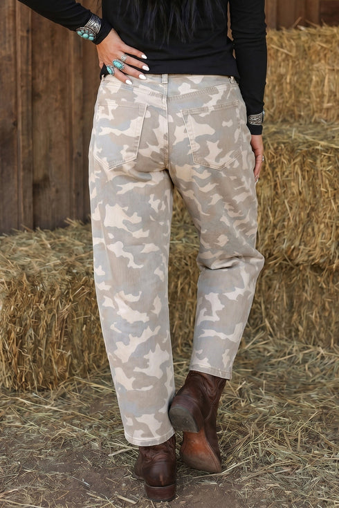 Camouflage Pattern Pocket Rivet Ankle Length Harem Fit Jeans