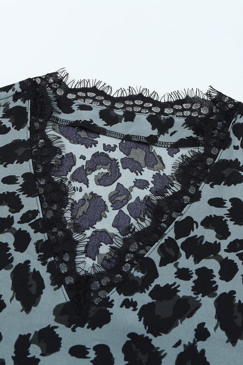 Floral Scalloped V Neck Short Sleeves Top