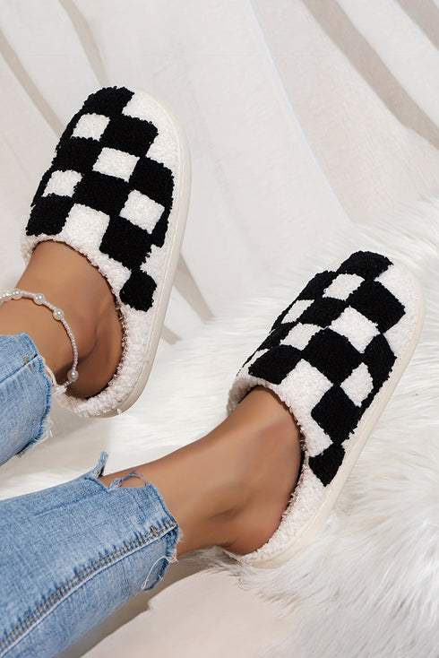 Fuzzy Checkered Print Plush Fleece Slip On Slippers