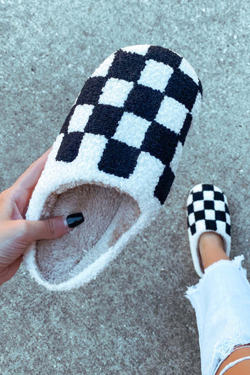 Fuzzy Checkered Print Plush Fleece Slip On Slippers