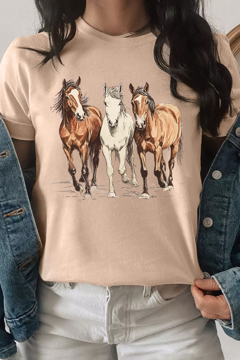 Gallant Horse Graphic Print Short Sleeve Crew Neck Tee