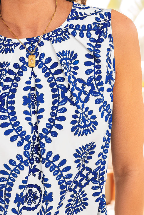 Geometric Medallion Print Pleated Sleeveless Woven Top