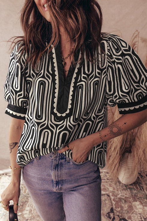 Geometric Print Scallop Trim Puff Sleeve Blouse