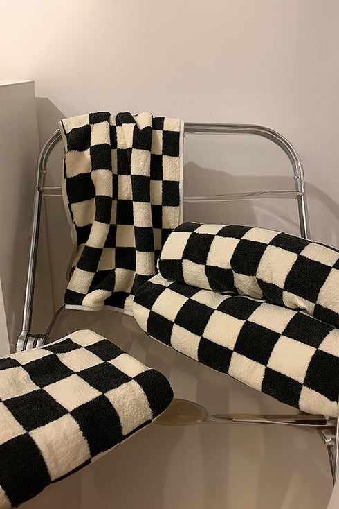 Graphic Checkerboard Pattern Superfine Fiber Plush Bath Towel Set