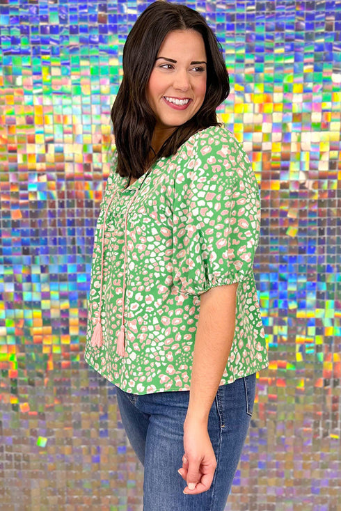 Green Plus Size Floral Tassel Tie Split Neck Puff Sleeve Blouse