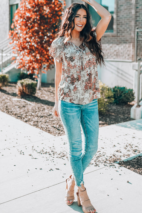 Khaki V-Neck Short Sleeve Fashion Print Fantasy Fluttering Blouse