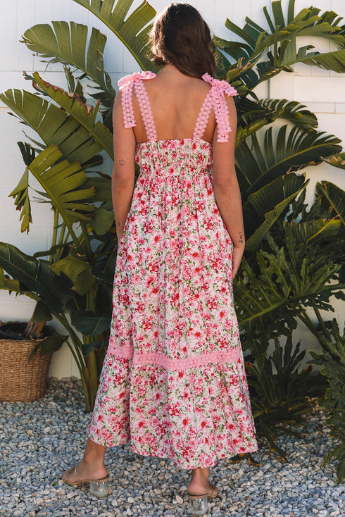 Lace Trim Floral Print Tiered Maxi Dress