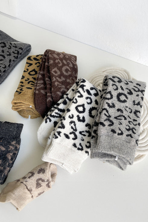 Leopard Print Pattern Wool Knit Tube Socks