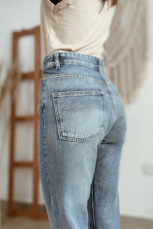 Modern Classic Slightly Distressed Straight Ankle Denim Jeans