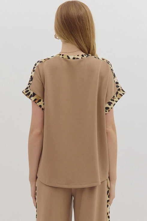 Relaxed Fit Leopard Print Accent Round Neck T Shirt