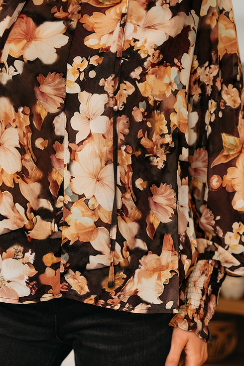 Relaxed V Neck Floral Print Puff Sleeve Blouse