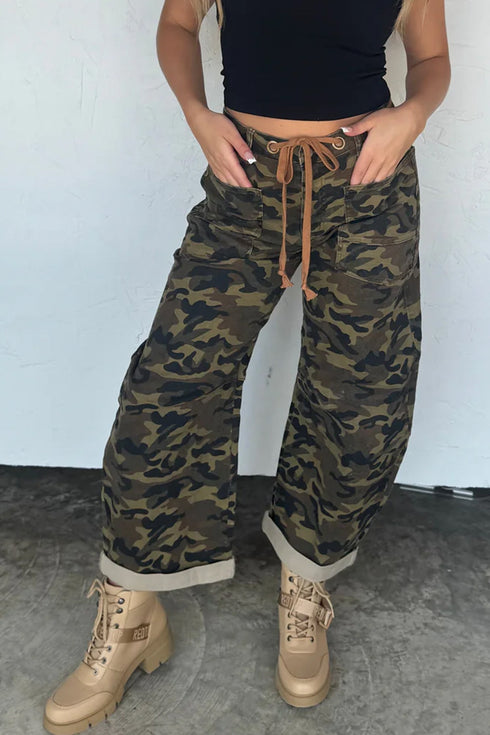 Retro Western Camouflage Print Grommet Tie Waist Loose Jeans