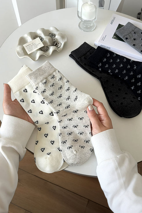 Ribbed Knit Bow Accent Crew Length Socks