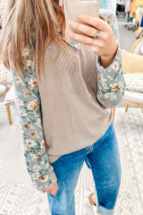 Ribbed Knit Twist Front Floral Contrast Sleeve Top