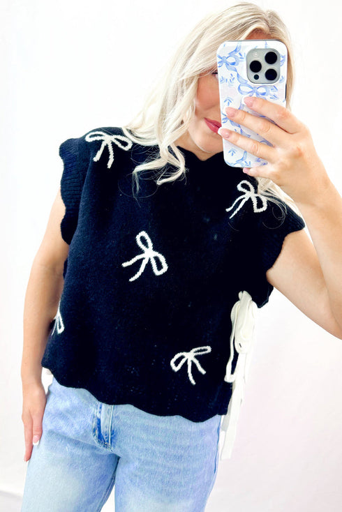 Scalloped Bow Motif Side Tie Knit Sweater Vest