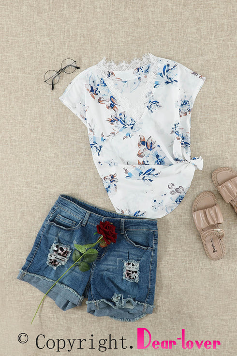 Scalloped Trim V Neck Short Sleeve Floral Pattern Top