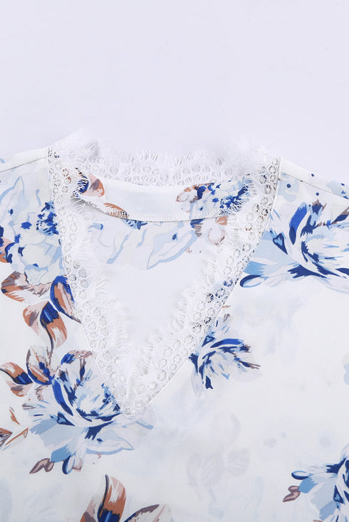 Scalloped Trim V Neck Short Sleeve Floral Pattern Top