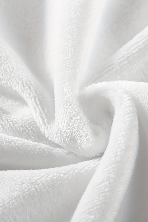 Soft Plush Clover Print Rectangular Nap Throw Blanket
