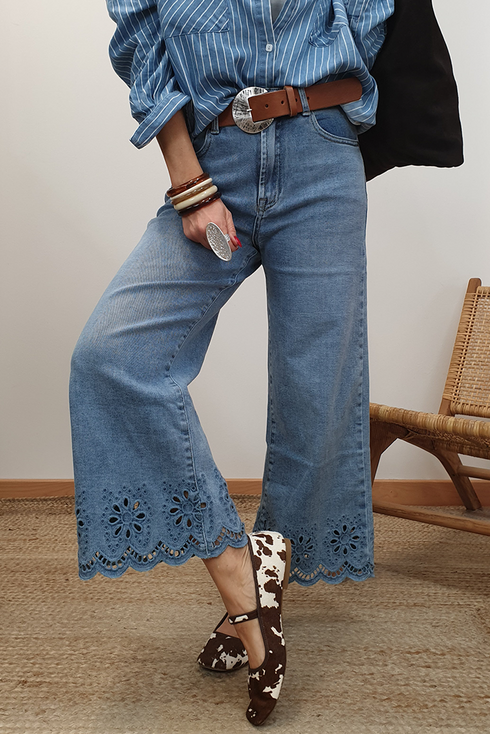 Solid High Waist Embroidered Cropped Wide Leg Jeans