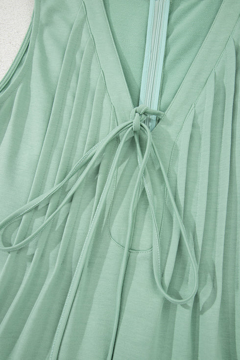 Solid Pintuck Tie V Neck Sleeveless Loose Romper
