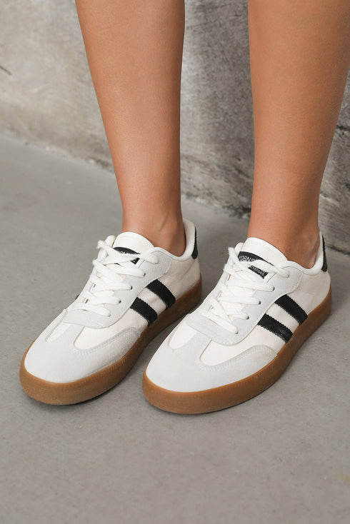 Striped Lace Up Patchwork Low Top Sneakers
