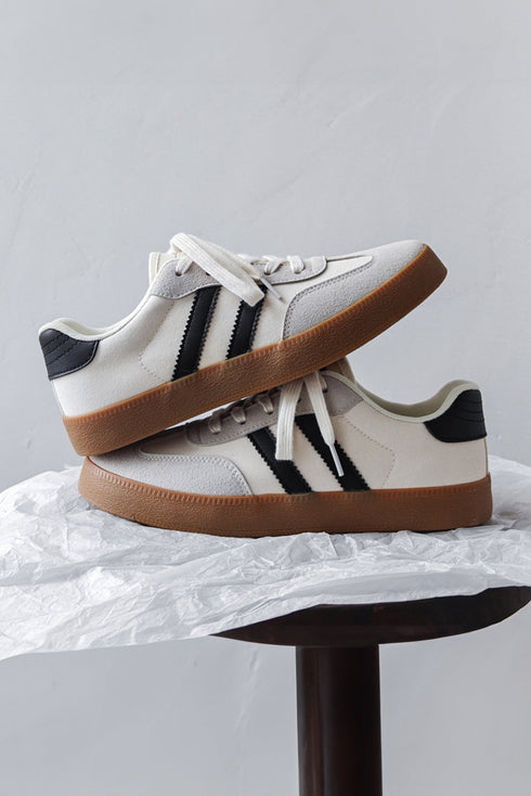 Striped Lace Up Patchwork Low Top Sneakers
