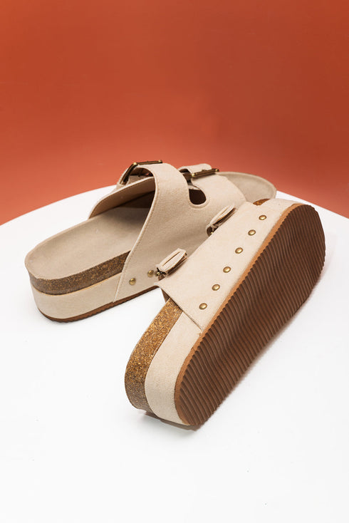Suede Texture Wide Strap Buckle Decor Slide Slippers