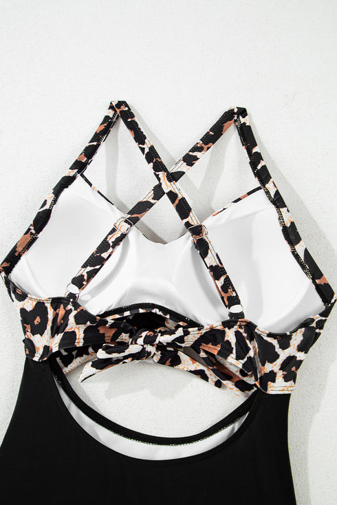 Sweetheart Neckline Twist Front Cutout One Piece Swimsuit
