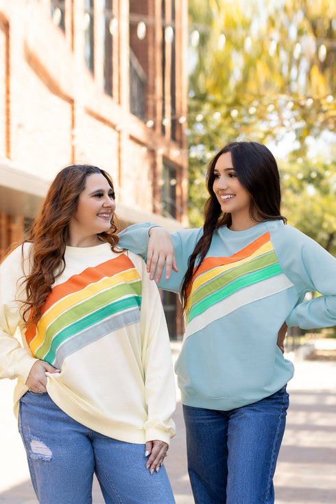 Textured Diagonal Stripe Accent Crew Neck Sweatshirt