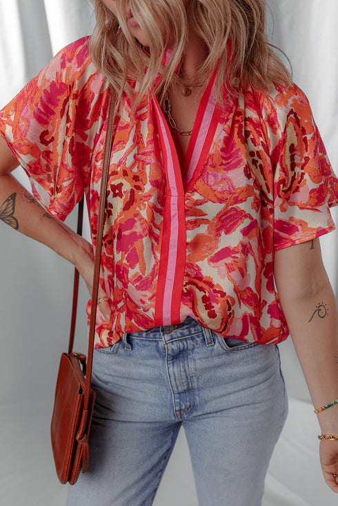 Vibrant Abstract Print Contrast Trim Flutter Sleeve Blouse