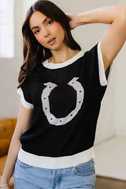 Western Goat Horseshoe Pattern Contrast Trim Short Sleeve Sweater